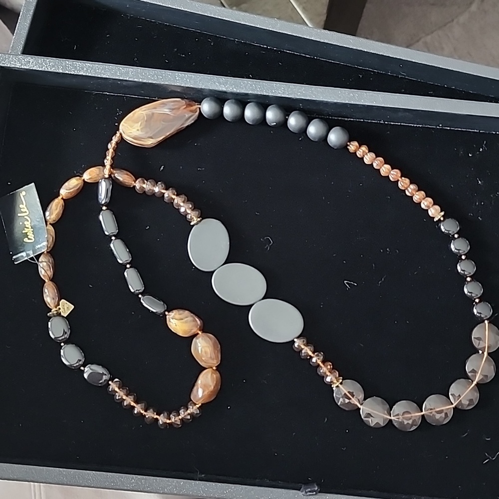 Beautiful Cookie Lee statement necklace**Everything Must Go SALE*